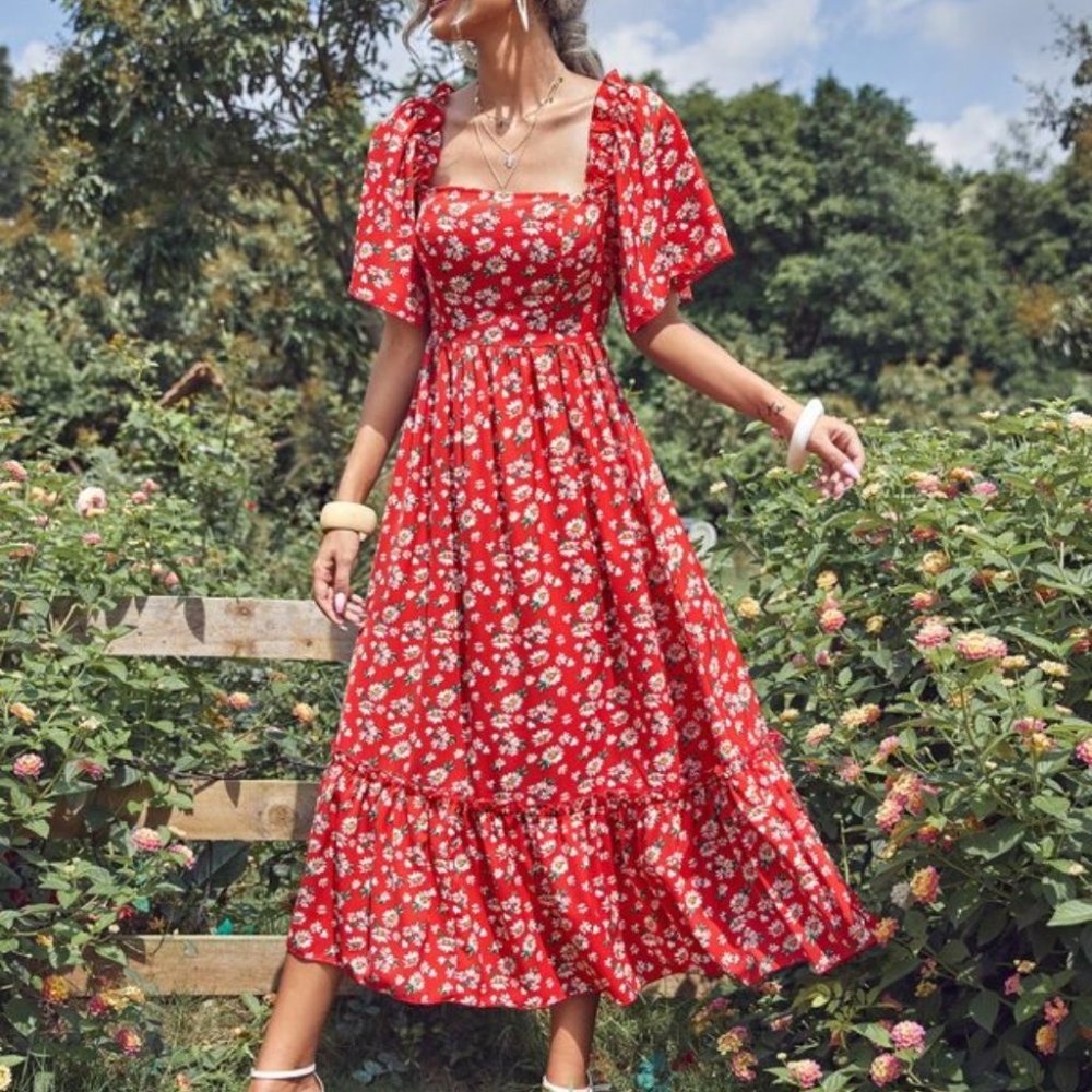 Square Neck Butterfly Sleeve Floral Dress - Picture 2 of 5